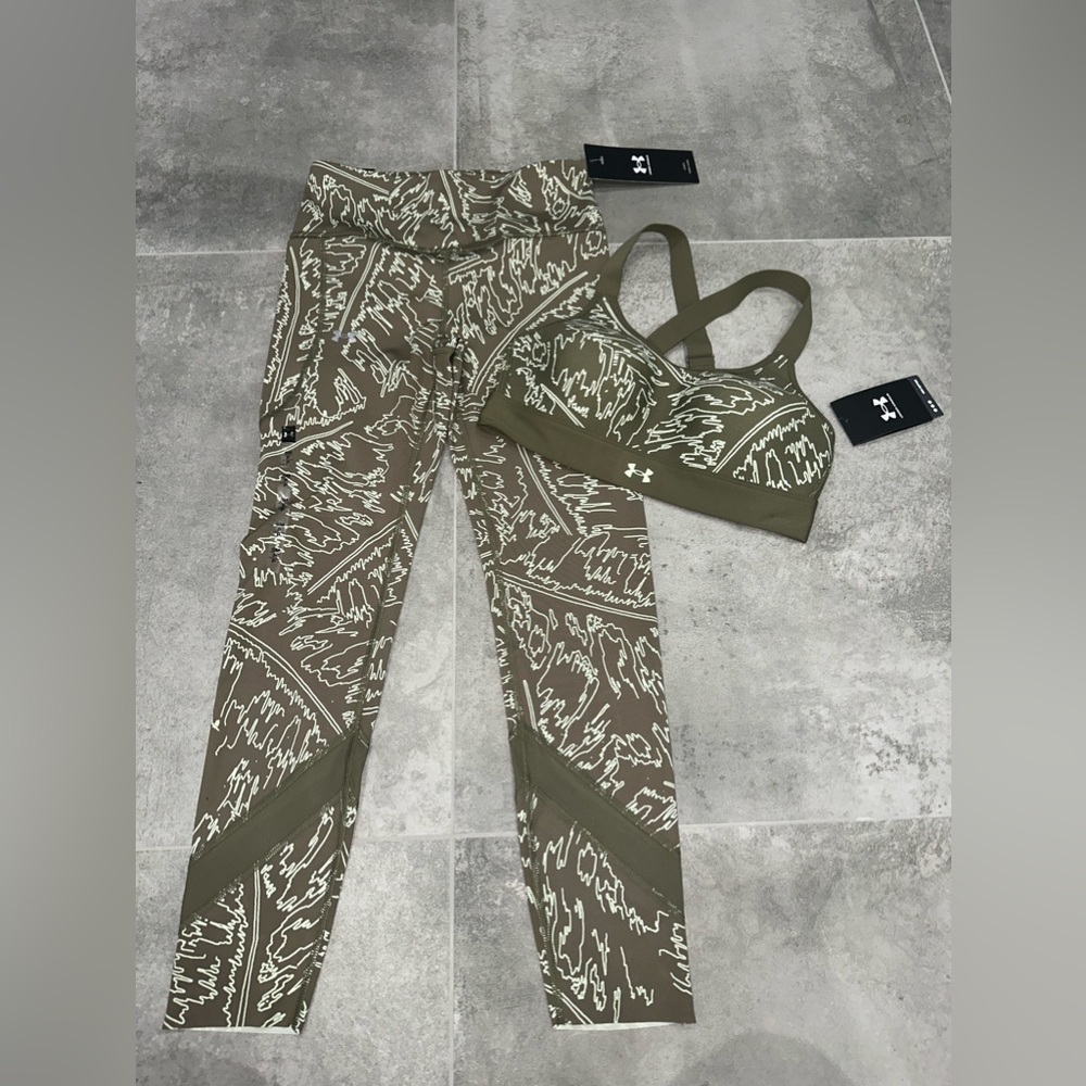 Under Armour woman work out outfit size small